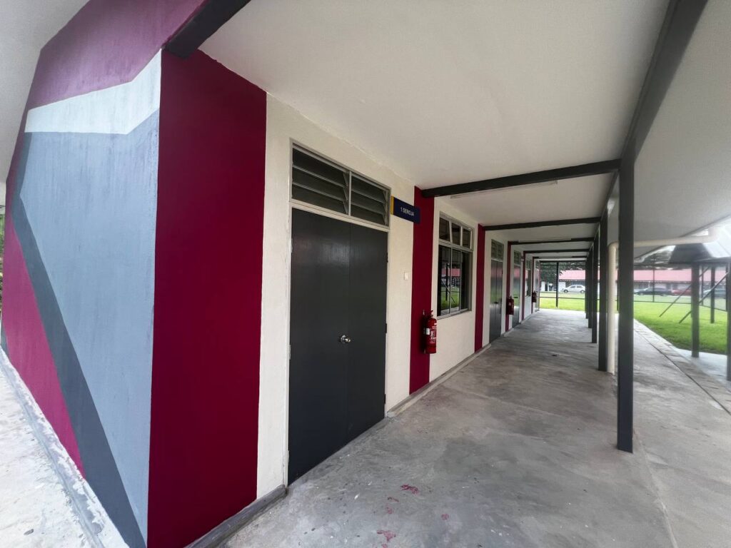 photo_6057464648870595830_y