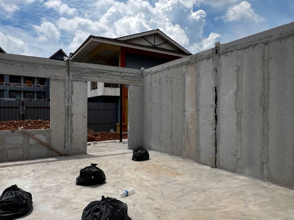 photo_6114105938832115683_y