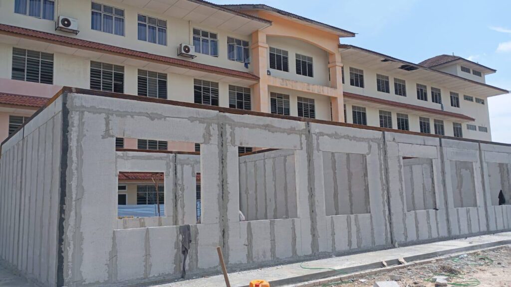 photo_6197452008299020982_y